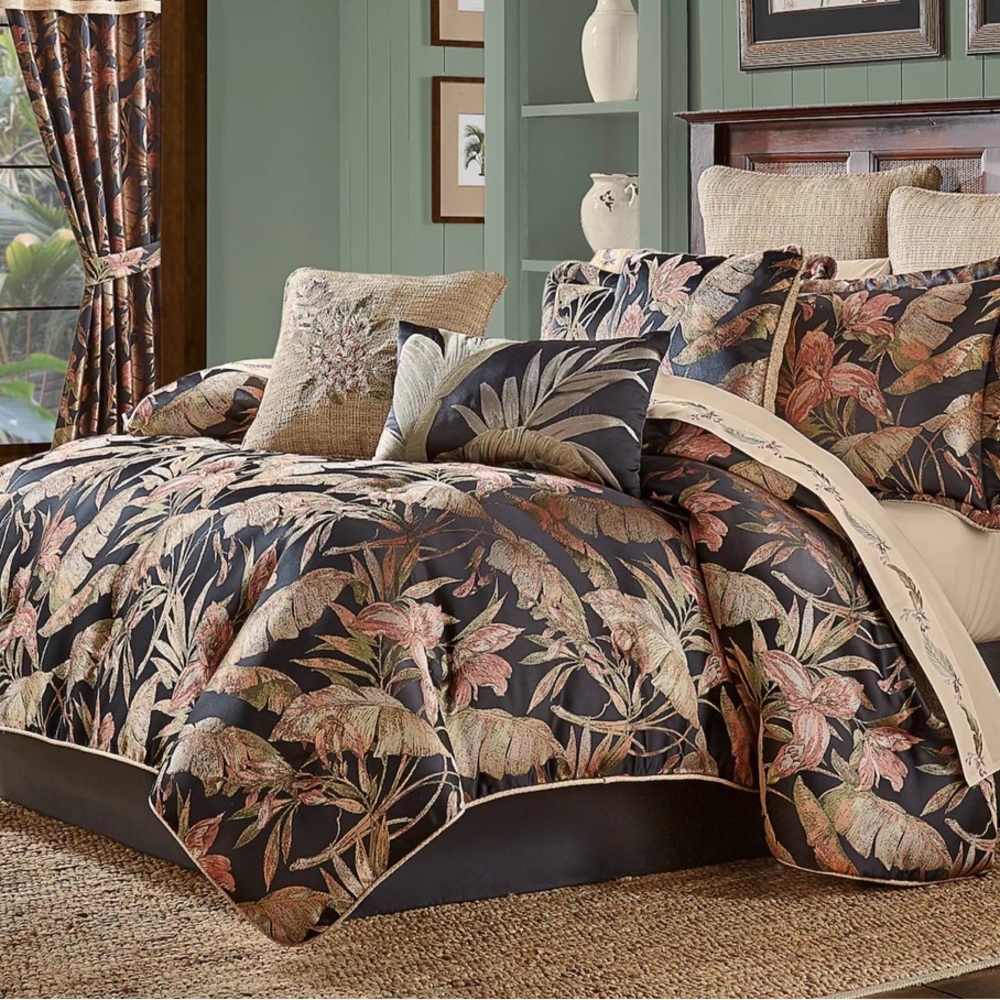 J. Queen New York Martinique Comforter Set Sz King